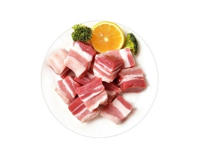 Cubos de carne de cerdo